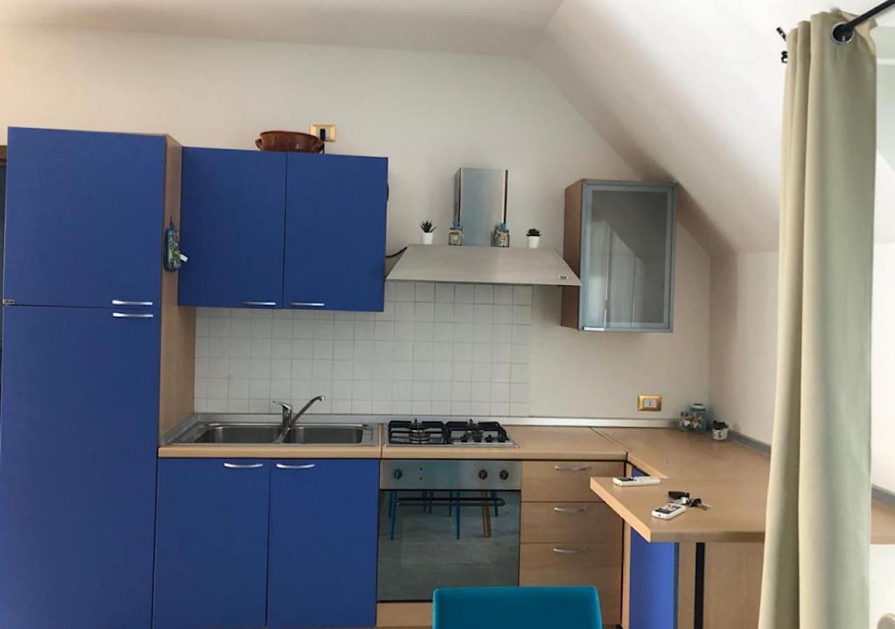 La Magnolia Apartments Violet Ντεζεντσάνο ντελ Γκάρντα Εξωτερικό φωτογραφία